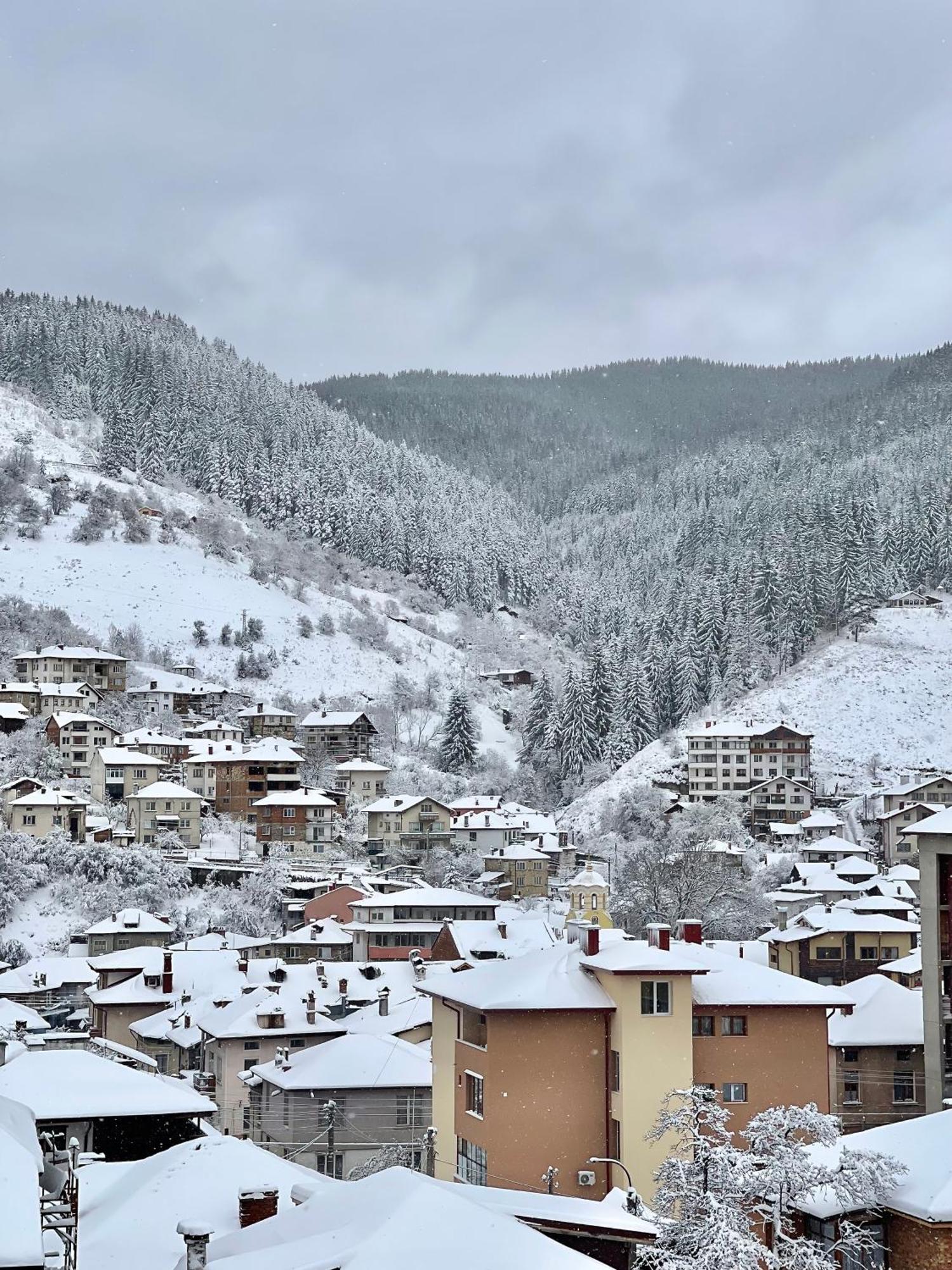 Мансарда С Фантастични Гледки И Две Спални TsTschepelare Exterior foto